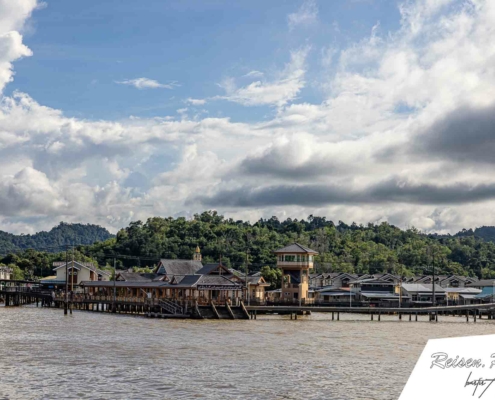 Kampong Ayer ist ein historisches Wasserdorf in Brunei und das größte Stelzendorf der Welt