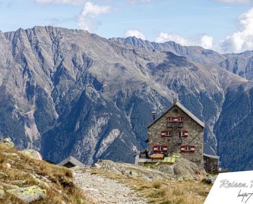 Die Erlanger Hütte liegt auf 2541 Metern in den Ötztaler Alpen
